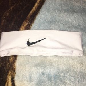 White nike head band